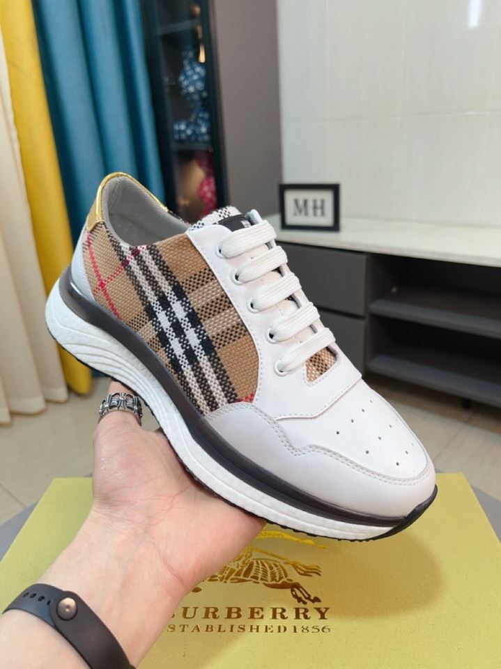 Burberry Low Shoes